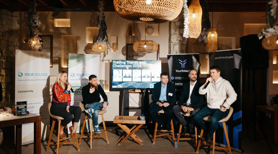 美元在周五接近四个月以来的低点，受到美国关税政策的不确定性和经济增长前景的模糊影响，市场对美国经济放缓的担忧加剧。尽管美国总统特朗普延长了对墨西哥和加拿大的关税豁免至4月2日，市场对此几乎没有反应，避险资金转向了日元和瑞士法郎。投资者正密切关注即将发布的美国非农就业数据，市场预测2月份新增就业人数为16万，失业率将维持在4.0%。