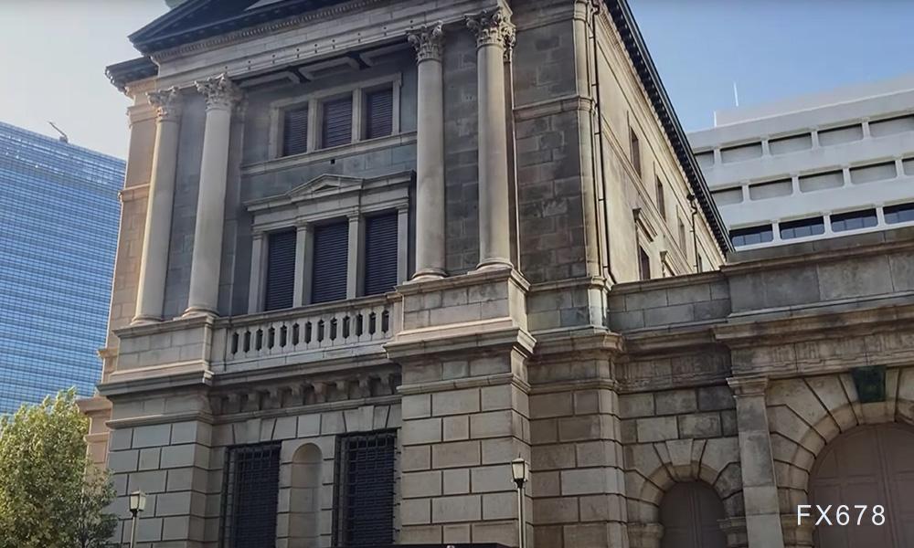 周三(2月26日),“Magnificent 7”中的表现为:英伟达上涨3.67%,Meta Platforms上涨2.46%,亚马逊上涨0.68%,微软上涨0.46%;谷歌 A 下跌1.53%,苹果下跌2.7%,特斯拉下跌3.96%。另外,台积电ADR上涨2.77%,礼来制药上涨1.46%,AMD上涨0.75%,巴菲特的伯克希尔哈撒韦B类股下跌1.14%。