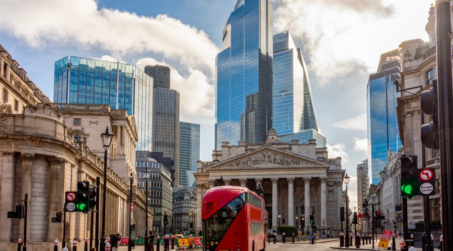 特朗普宣布关税新政策,美元走势出现明显波动