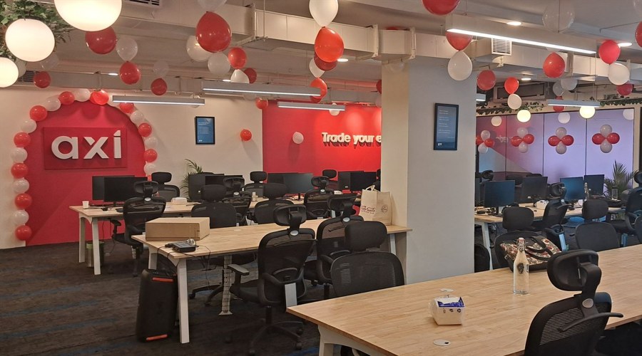 美国财政部拍卖440亿美元七年期国债,得标利率4.194%(1月28日为4.457%),投标倍数2.64(前次为2.64)。