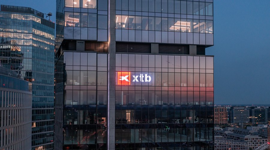 摩根大通：关税风险推动溢价 看好麦克莫兰铜金(FCX.US)